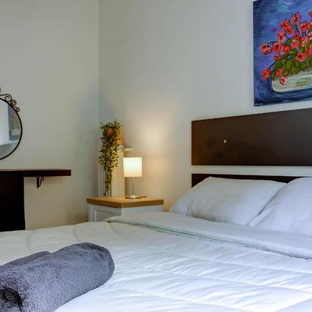 Sunny All Day Apartment Near Athens City Center Kültér fotó